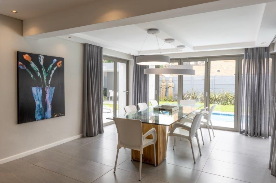 To Let 3 Bedroom Property for Rent in Sunset Beach Western Cape